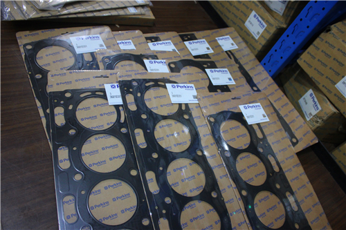 威爾遜信柴油發(fā)電機(jī)組配件1830346 C95汽缸蓋、汽缸墊、氣門、導(dǎo)管、座圈