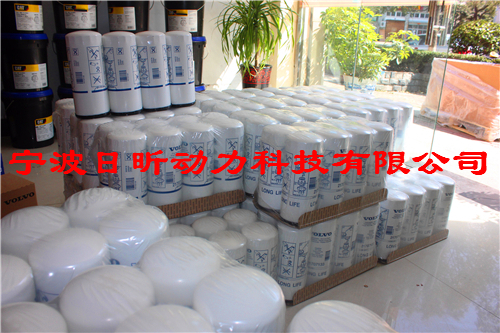 沃爾沃TAD1241GE發(fā)動(dòng)機(jī)、發(fā)電機(jī)氣缸頭配件型號(hào)清單，沃爾沃發(fā)動(dòng)機(jī)連桿維修技術(shù)資料參數(shù)