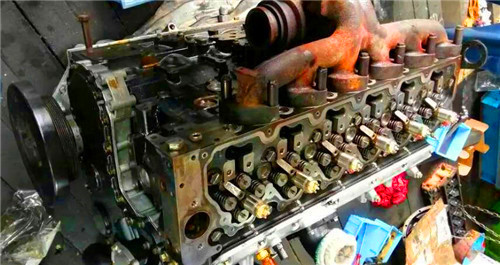 品質(zhì)好的帕金斯發(fā)動機(jī)修理路橋