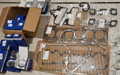 Perkins珀金斯404A-22G1發(fā)動(dòng)機(jī)機(jī)油冷卻器