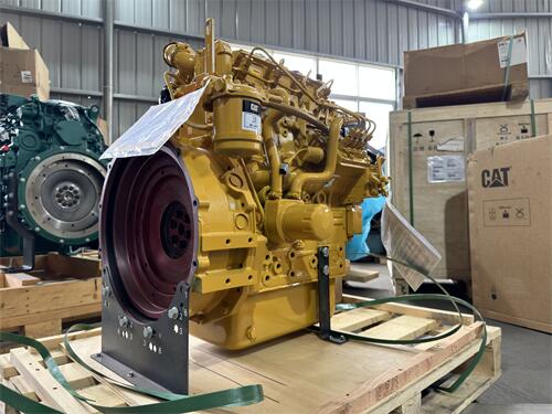 卡特小叉車(chē)發(fā)動(dòng)機(jī)：卓越性能與高效應(yīng)用的完美結(jié)合