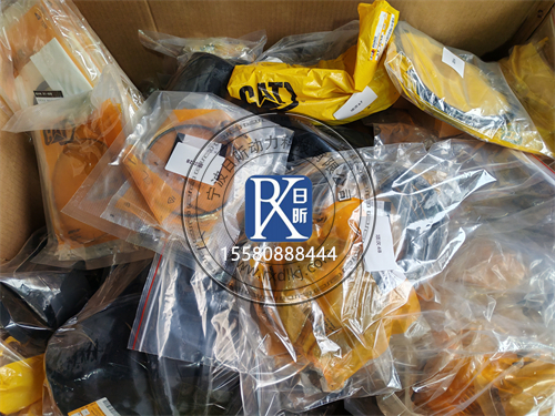 卡特CAT 兩頭忙珀金斯柴油機(jī)：一站式服務(wù)全解析